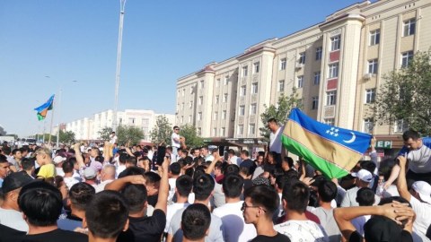 Qaraqalpaqıstanda komendant saatı azaldıldı