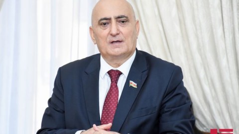 14 iyuldan başlanan yol və ya çətin zamanların lideri