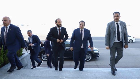 Mirzoyan Bayramovla görüşmək üçün Tbilisiyə getdi