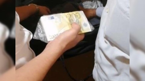 30 min avronun ölkədən çıxarılmasının qarşısı alındı