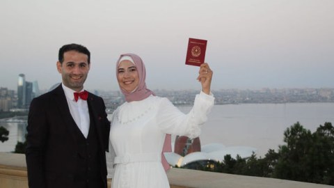Tanınmış müəllim evləndi
