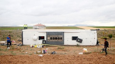 Türkiyədə avtobus aşdı - Onlarla yaralı var 