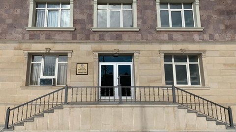 Komitə döyülən məktəbli qızla bağlı MƏLUMAT YAYDI
