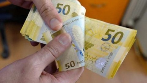 441 min manatdan çox maaş və müavinət gecikdirilib