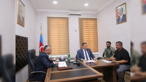 Rövşən Rzayev vətəndaşları qəbul etdi - FOTO