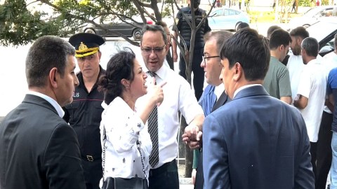 Gözdən əlillər nazirliyin qarşısında aksiya keçirdilər - FOTOLAR