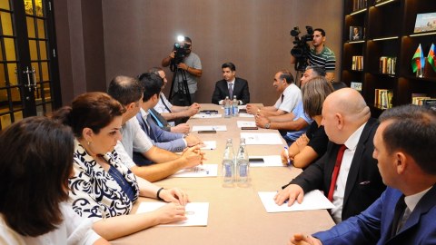 Naftalanda jurnalistlərlə görüş keçirilib