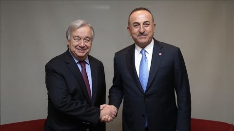 Çavuşoğlu Quterreşlə Ukraynanı müzakirə edib