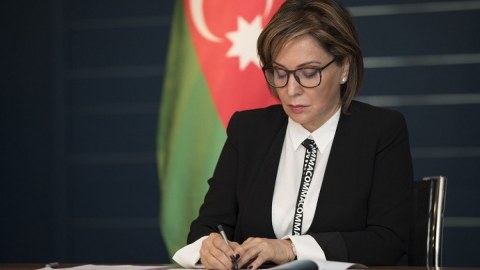 Rəfiqə Hüseyn-zadəyə "Şöhrət" ordeni verildi