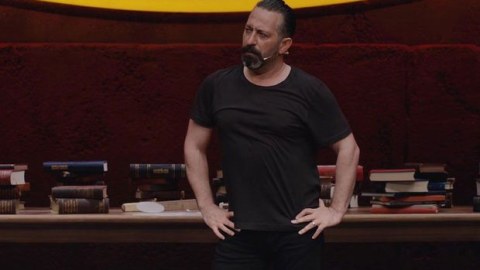 Məşhur aktyor qəzaya düşdü