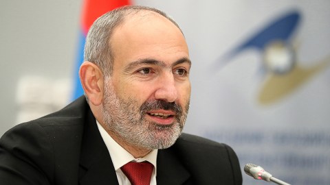 Paşinyan məzuniyyətə getdi