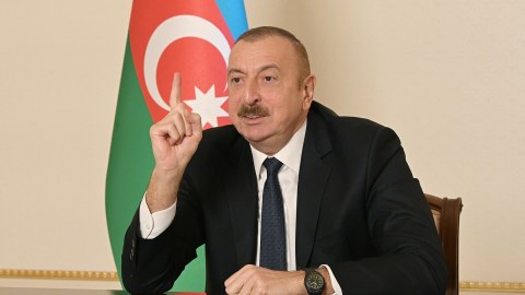 Buzovna qayalarını zəbt edənlərin siyahısı Prezidentə təqdim edilib