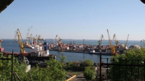 Ukrayna limanları işini bərpa etdi