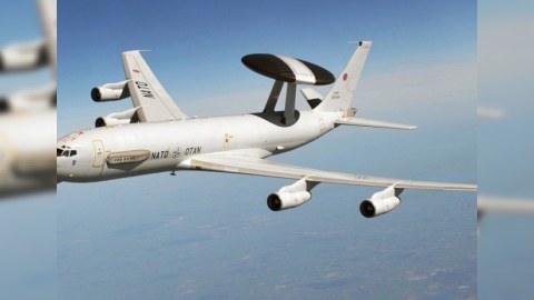 NATO-nun kəşfiyyat təyyarəsi Rusiya sərhədində