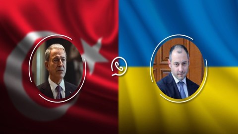 Hulusi Akar ukraynalı nazirlə taxıldan danışdı 