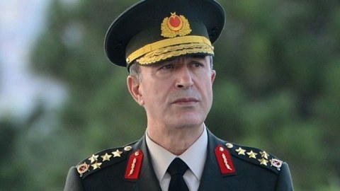 Hulusi Akar Latviyaya gedir
