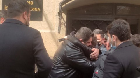 Azadlığa çıxan sabiq gömrükçülər yenidən həbs olundu