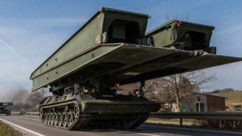 Almaniya Ukraynaya tank körpüləri verəcək 