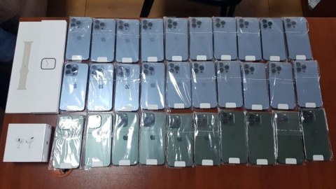 Bakı aeroportunda “İphone 13” əməliyyatı - VİDEO