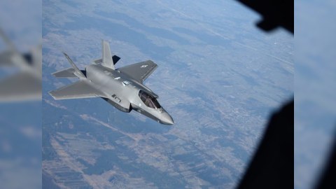 ABŞ F-35-lərin uçuşunu dayandırdı 