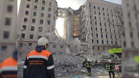 Nikolayev şiddətli şəkildə bombalandı