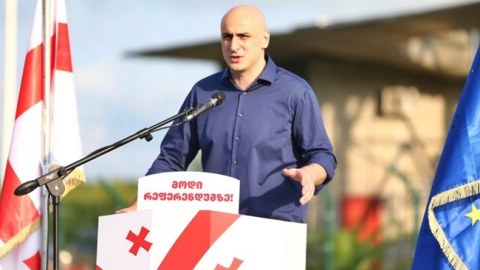 Boş vədlərlə bir-birimizi aldatmayaq - Partiya sədri 