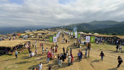 Mədəniyyət Nazirliyi festivala görə ÜZR İSTƏDİ 