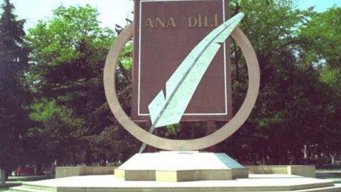 Dilimiz bizə gerbimiz, himnimiz, bayrağımız qədər önəmlidir