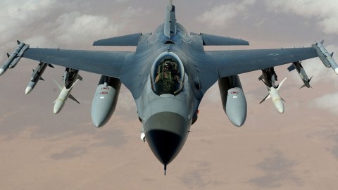 Türkiyə hərbi təyyarələrini Kiyevdən geri qaytarır