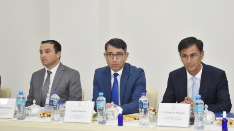 Din xadimi olmaq üçün bu şəxslər müraciət edir