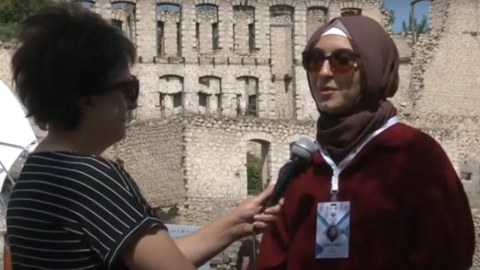 18 yaşlı kanadalı tələbə: “Sevinirəm ki, Şuşadayam”