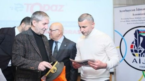 Qurban Qurbanov şəhid atalarını oyuna dəvət etdi