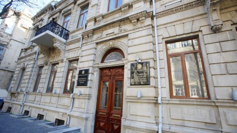 Cümə namazlarında səfirliyə hücum pislənilib