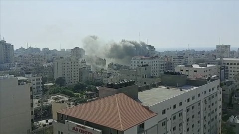 İsrail Qəzzaya zərbələr endirdi