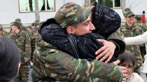 Valideynlər əsgərlərin andiçməsinə BURAXILMAYACAQ