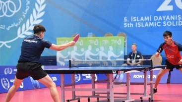 Tennisçilərimiz mübarizəyə başladılar