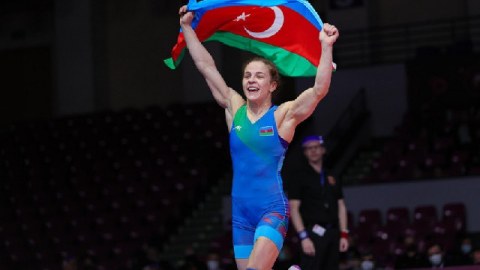 Mariya Stadnik ilk qələbəsini qazandı