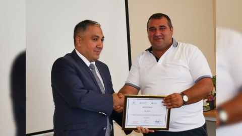 Müsabiqə qaliblərinə sertifikatlar verildi - FOTO