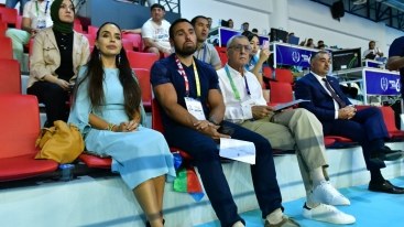 Leyla Əliyeva güləşçilərimizin çıxışını izlədi 