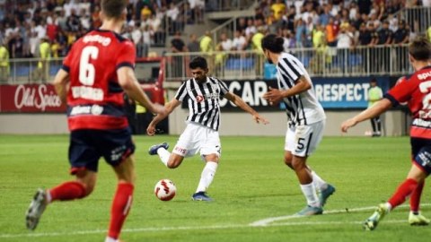 “Rapid” və “Neftçi”nin start heyətləri