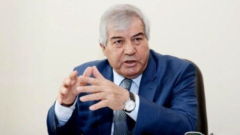 “Elə bilirlər ki, Yazıçılar Birliyi zavoddur” - Sabir Rüstəmxanlı 
