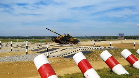 Tankçılarımız Moskvada ilk yarışa BAŞLADI