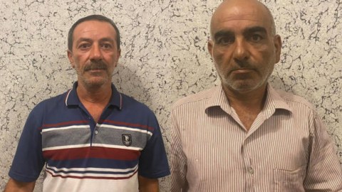 Narkotik yetişdirən qonşular qandallandı