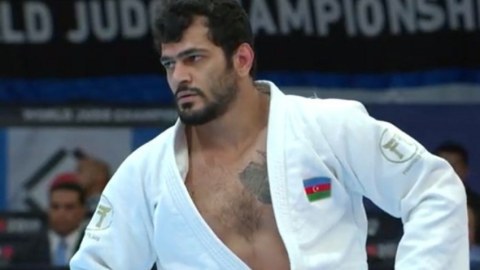 Elmar Qasımov qızıl medal uğrunda yarışacaq