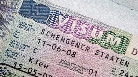 Finlandiya ruslara daha az viza verəcək