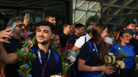 İslamiadada iştirak edən idmançılarımız Vətənə qayıdıb