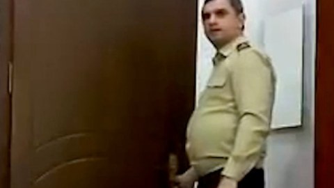 İntim videolar çəkən FHN polkovnikinin həbsinə QƏRAR VERİLDİ