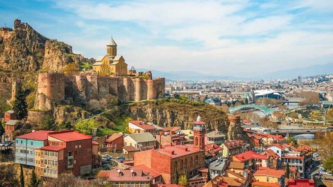 Qonşuda işsizlik səviyyəsi aşağı düşdü