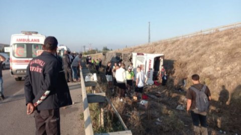 Türkiyədə çağırışçılar qəzaya düşdü: Ölən və yaralılar var