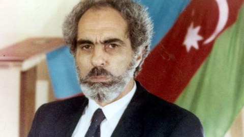 Elçibəyin anım GÜNÜDÜR
